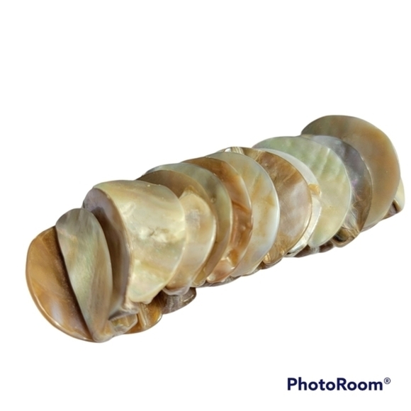 Coastal vibes real shell disks stretch bracelet - Picture 2 of 2